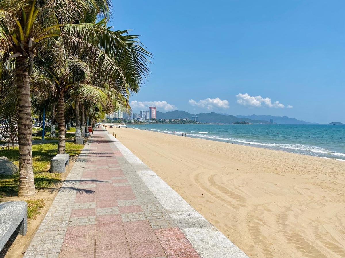 Master'S Gold Coast Apartments Nha Trang Buitenkant foto